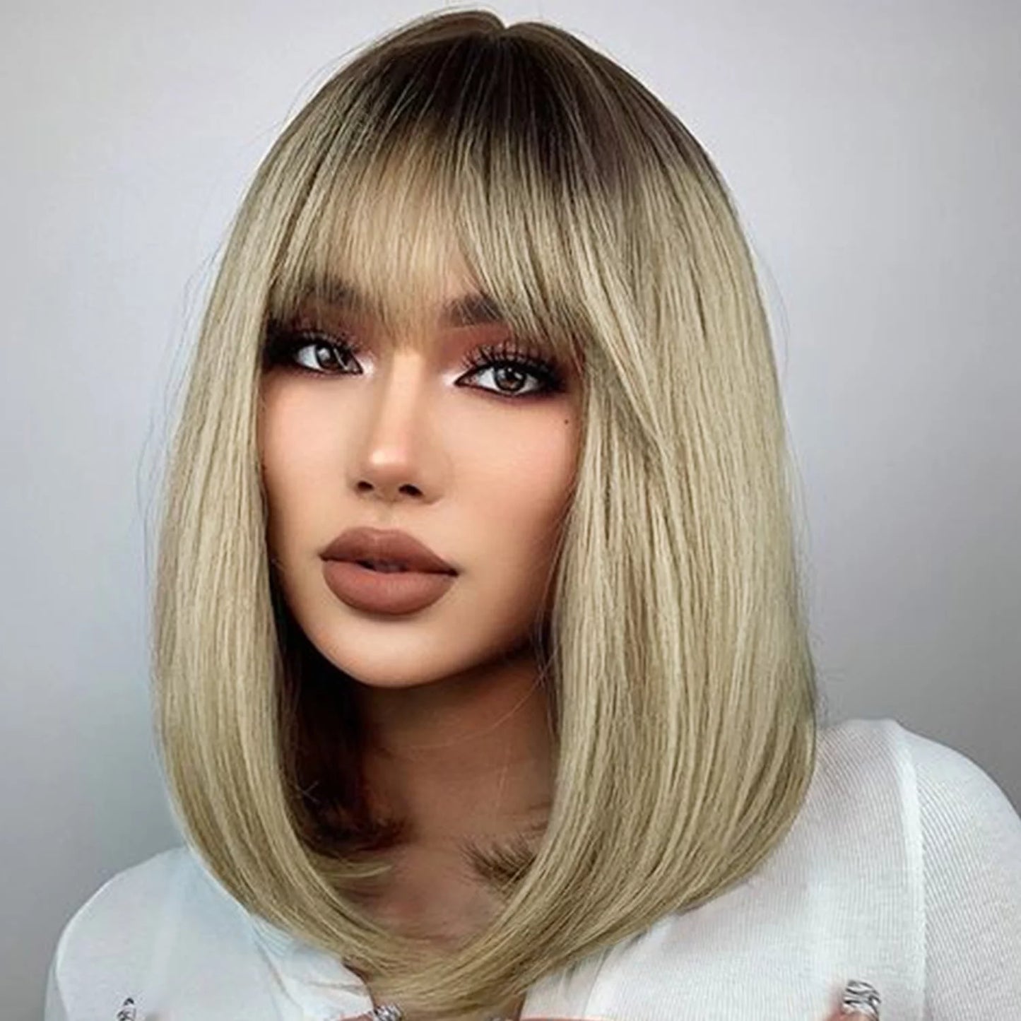 Creamily 14" Omber Blonde Wigs for Women Synthetic Shoulder Length Bob Wigs Straight Short Blonde Bob Wigs with Bangs